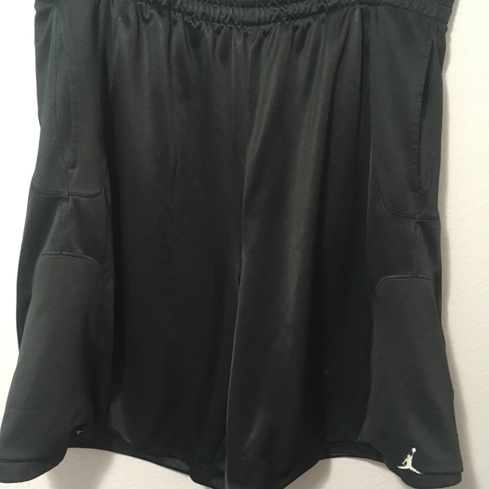 Black jordon athletic shorts